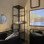 Three منزل للإقامة مسينا