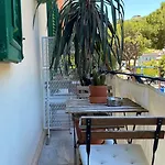 Three مسينا