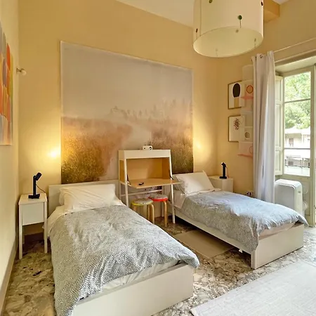 Privatunterkunft Three