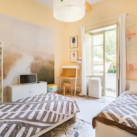 Three Guest house *