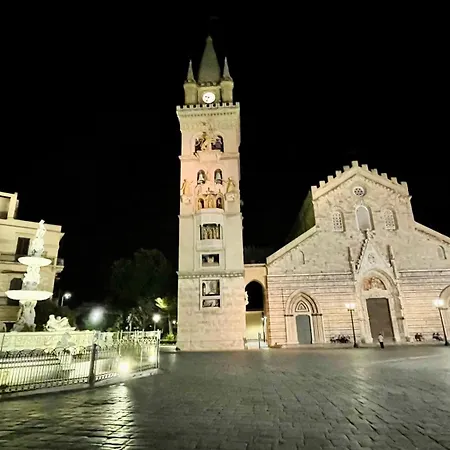 Проживание в семье Three *